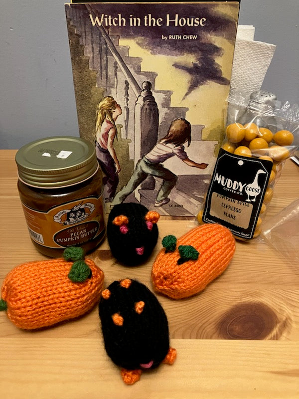 Tiny Knit Toy - Spooky Hamsterbeans Class - Saturday October 28th @11AM