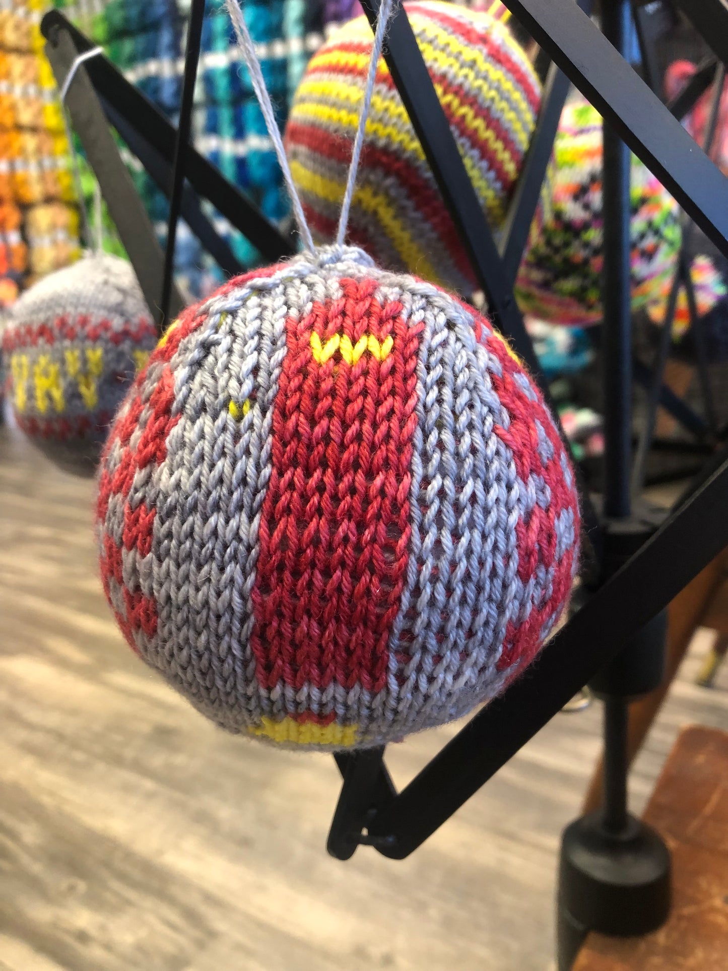 Holiday Movie Ornament Knitting Pattern