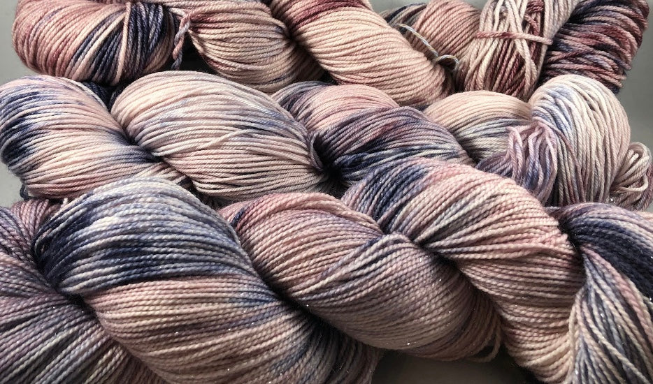 Mom's Hat & Mitts Set Kit