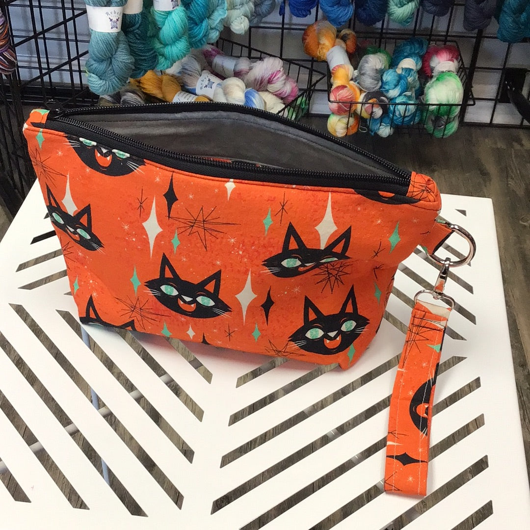 Cat Sparkle Eyes, Orange Small Zipper Bag