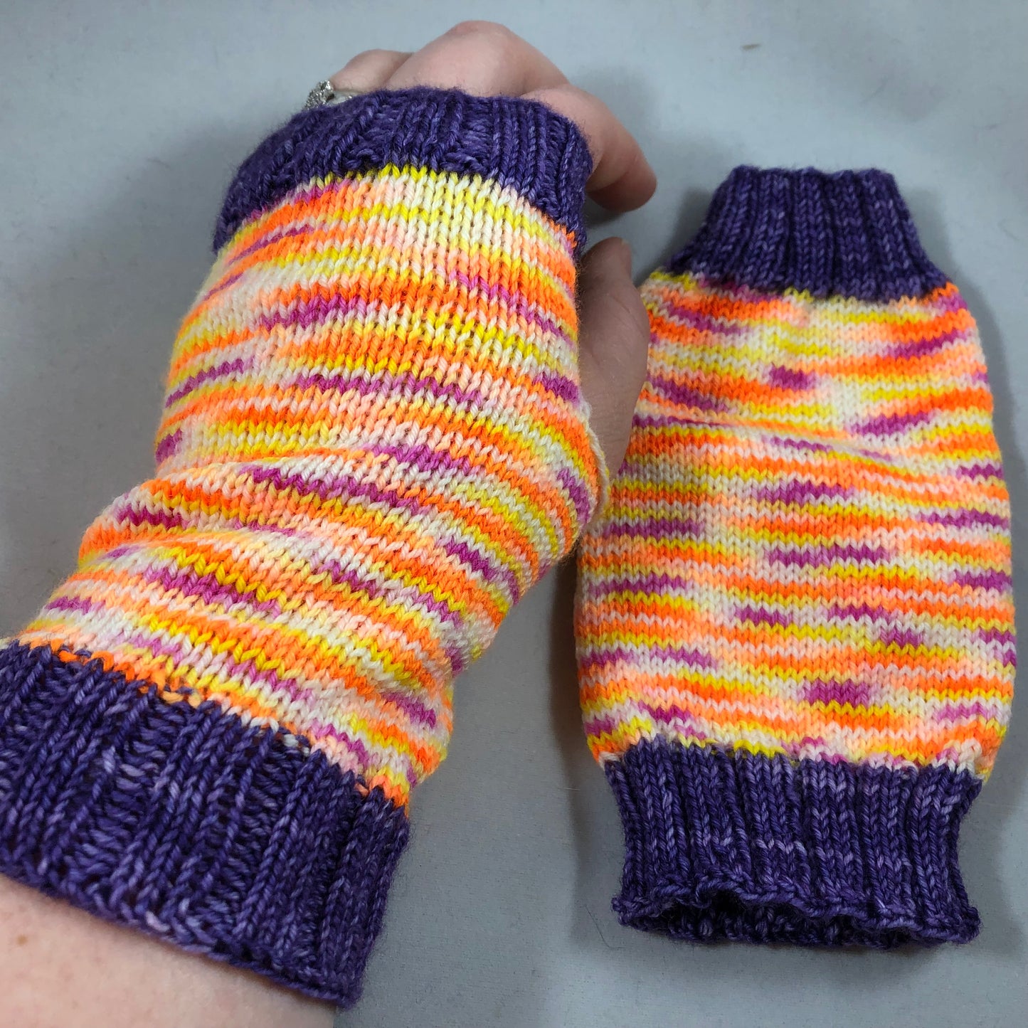 Most Basic Of Mitts Pattern - digital download