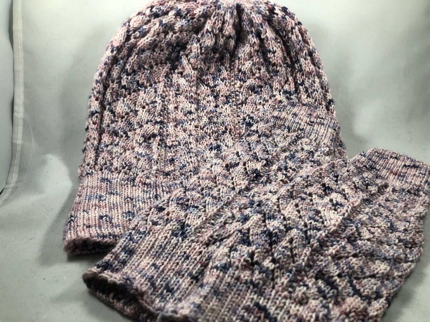 Mom's Hat & Mitts Set Pattern - digital download